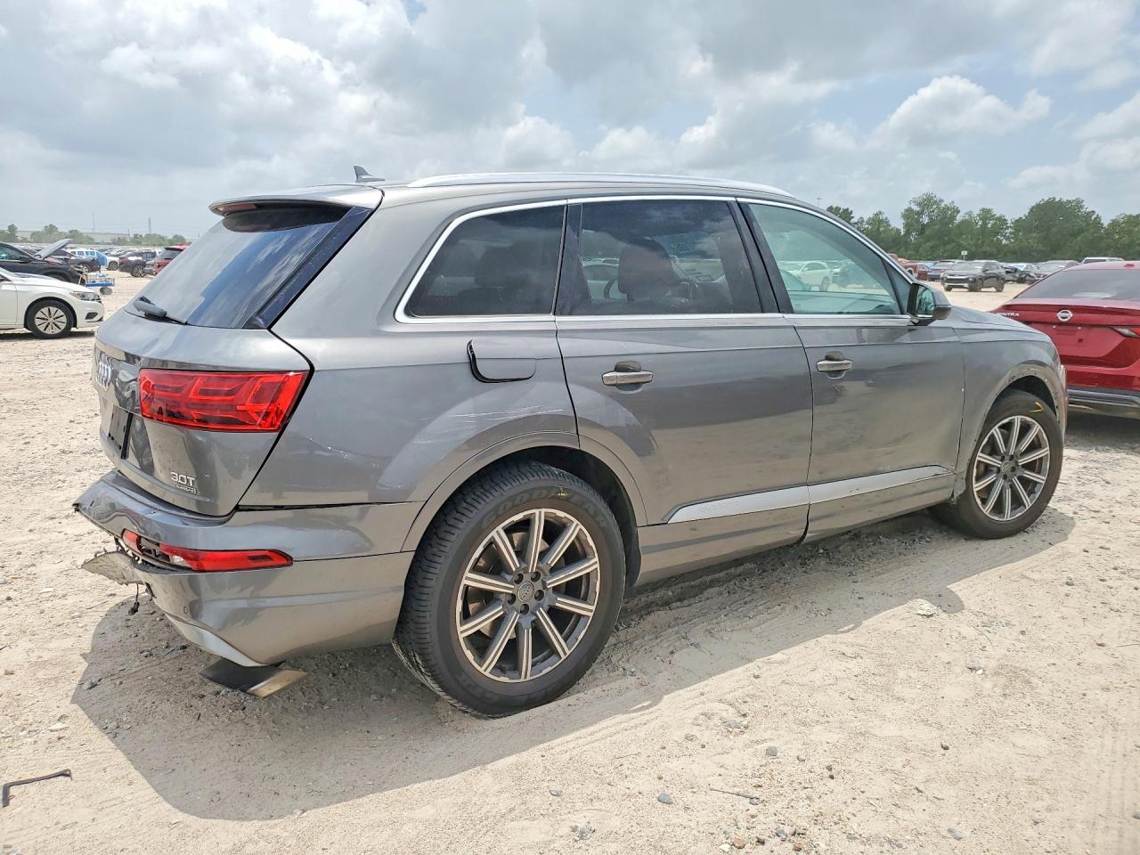2018 AUDI Q7 quattro Prestige