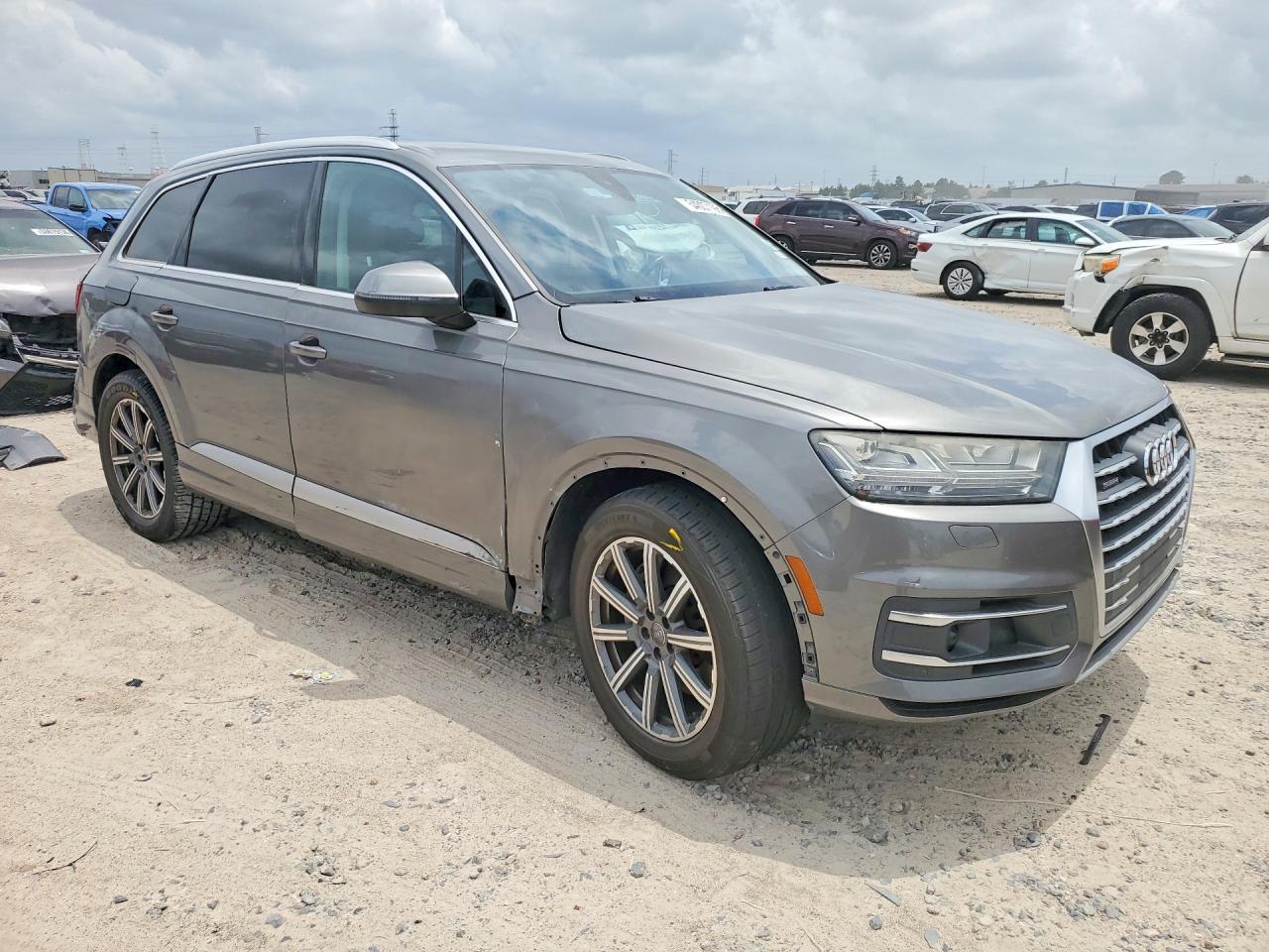 2018 AUDI Q7 quattro Prestige