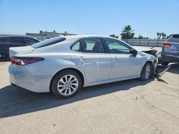 2024 TOYOTA CAMRY
