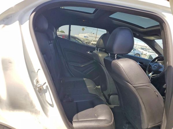 2017 MERCEDES-BENZ GLA GLA250-4M
