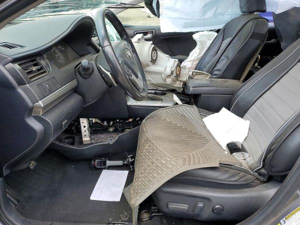 2012 TOYOTA CAMRY — DENT