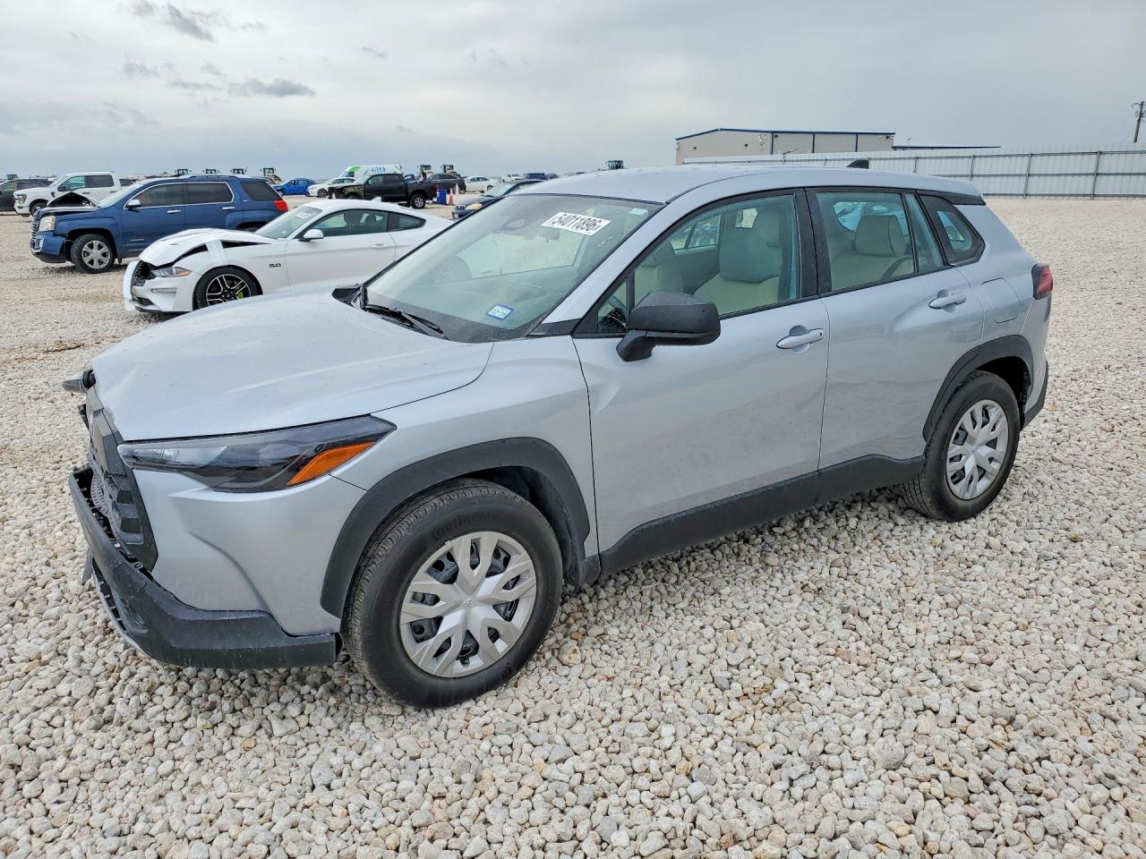 2026 TOYOTA COROLLA CROSS L — Front 3/4