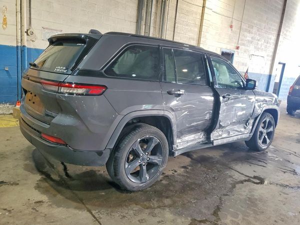 2024 JEEP GRAND CHEROKEE