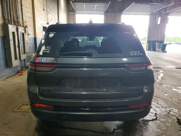 2024 JEEP GRAND CHEROKEE