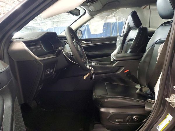 2024 JEEP GRAND CHEROKEE