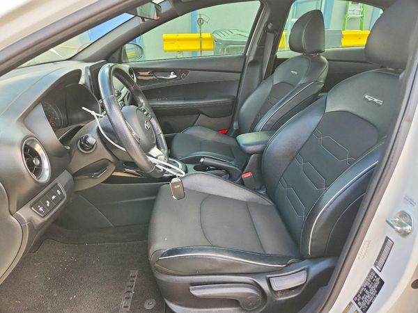 2020 KIA FORTE GT Line