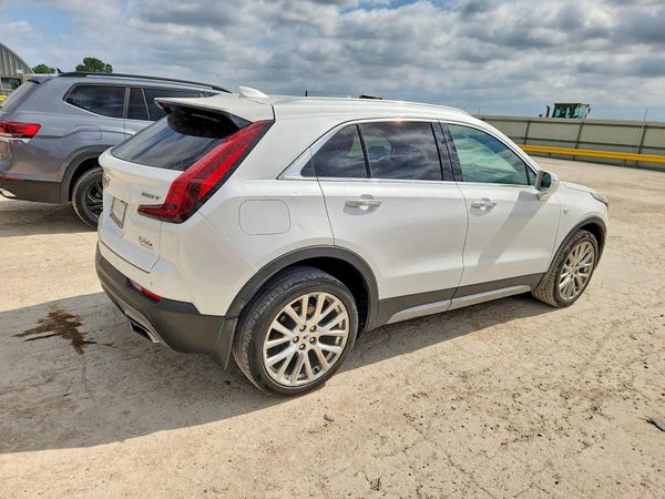 2019 CADILLAC XT4 Premium Luxury