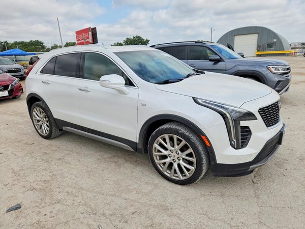 2019 CADILLAC XT4 Premium Luxury