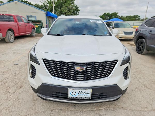 2019 CADILLAC XT4 Premium Luxury