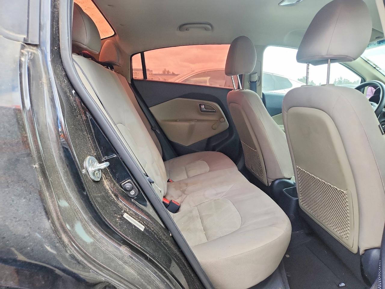 2015 KIA RIO GL - Middle-low