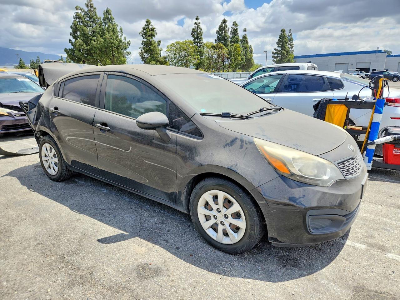 2015 KIA RIO GL - Middle-low