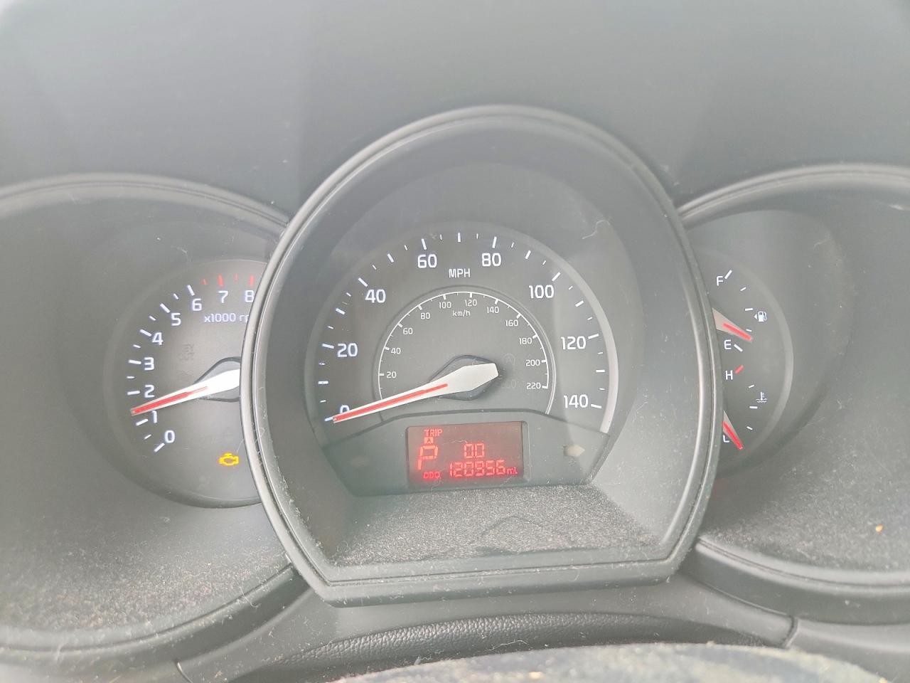 2015 KIA RIO GL - Middle-low