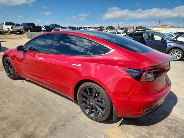 2018 TESLA MODEL 3