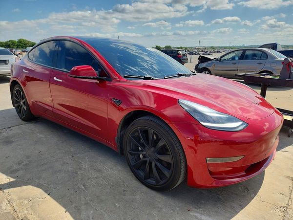 2018 TESLA MODEL 3