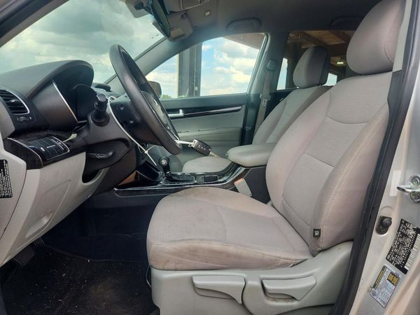 2014 KIA SORENTO