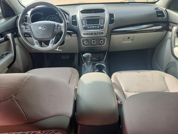 2014 KIA SORENTO