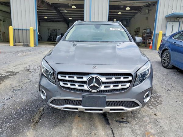 2019 MERCEDES-BENZ GLA