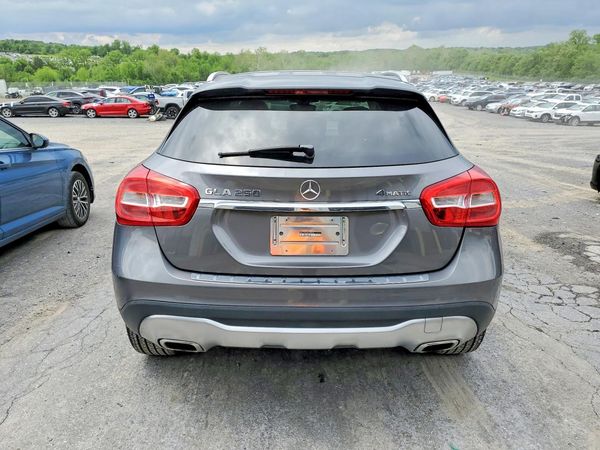 2019 MERCEDES-BENZ GLA