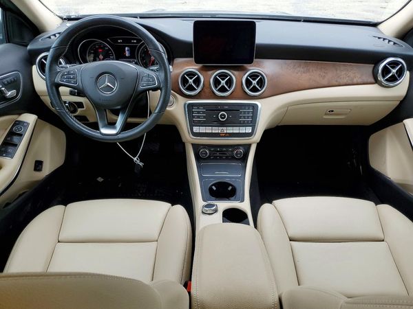 2019 MERCEDES-BENZ GLA