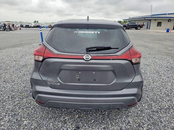 2021 NISSAN KICKS S