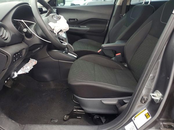 2021 NISSAN KICKS S