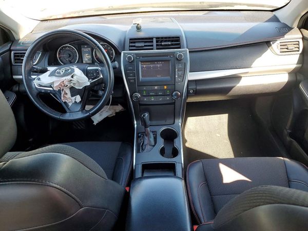 2016 TOYOTA CAMRY