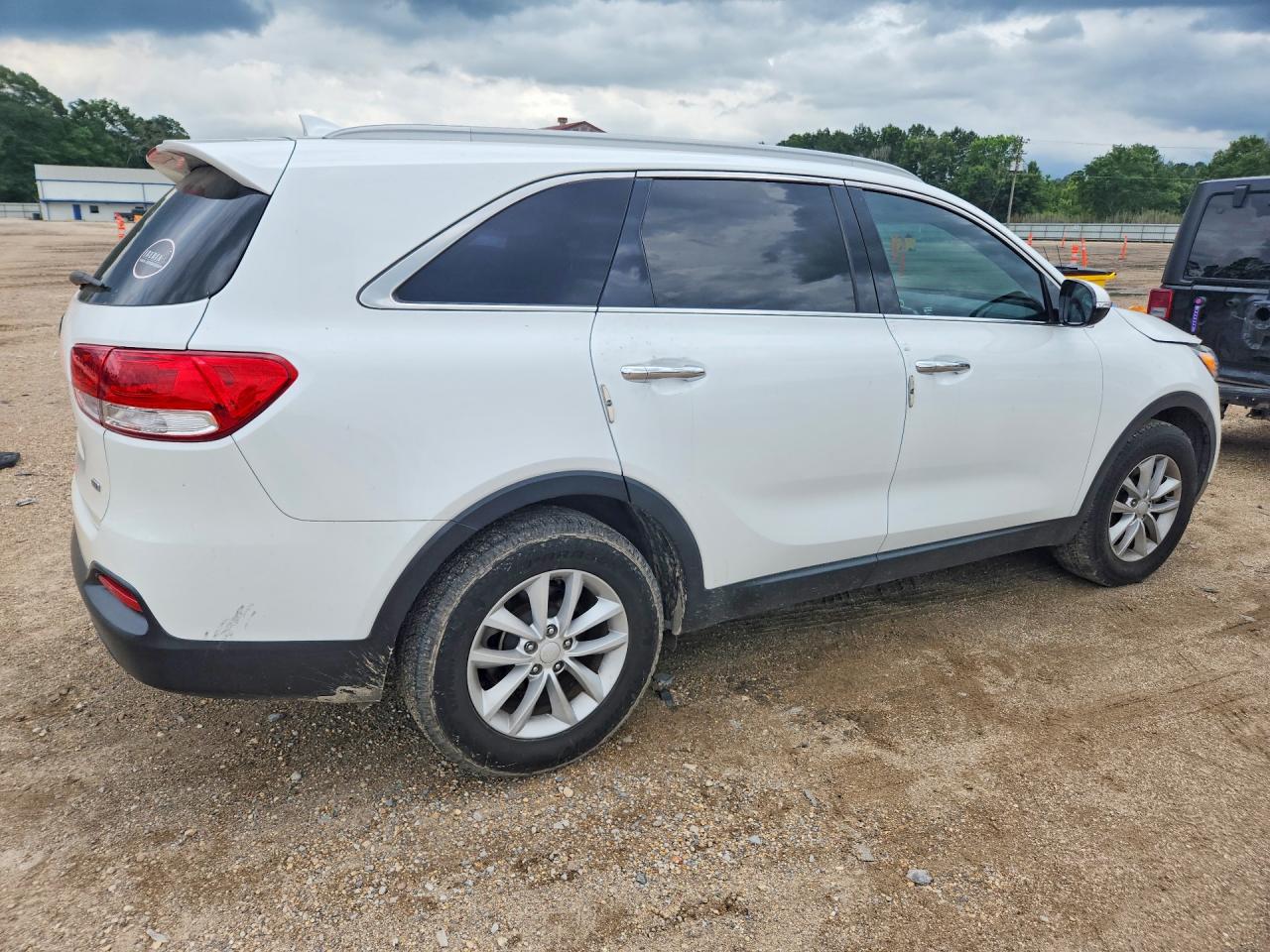 2018 KIA SORENTO L, LX