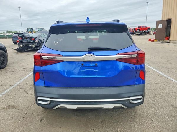 2021 KIA SELTOS S