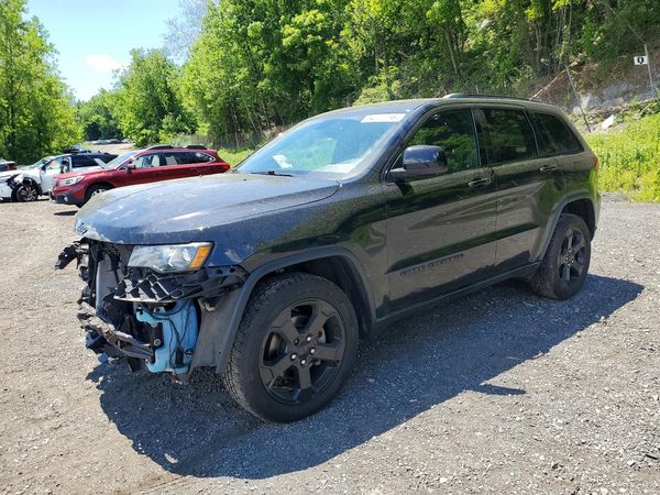 2018 JEEP GRAND CHEROKEE Laredo