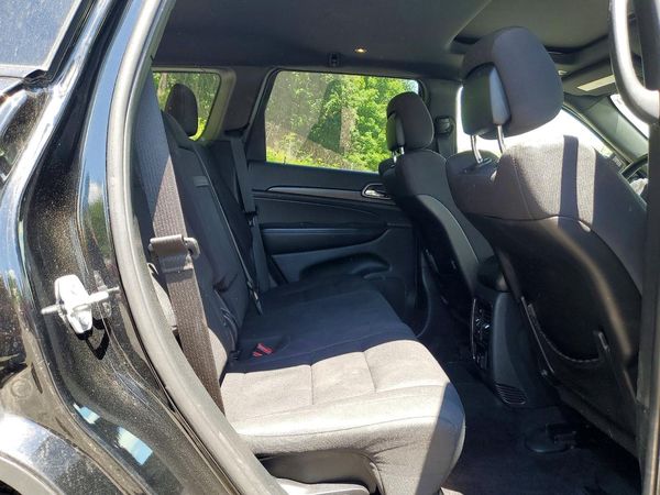 2018 JEEP GRAND CHEROKEE Laredo
