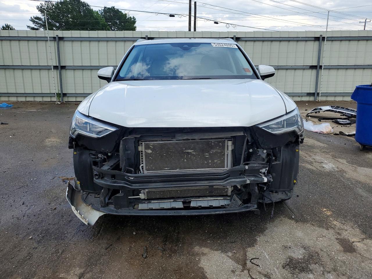 2023 AUDI Q3