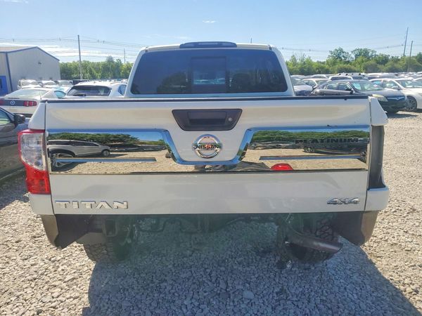 2018 NISSAN TITAN