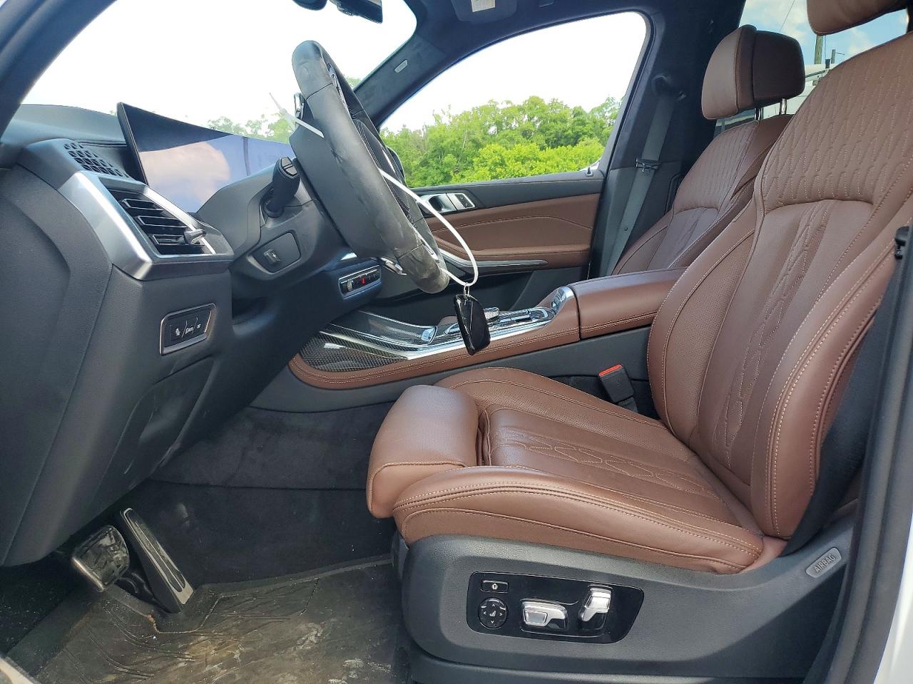 2026 BMW X7 M60i