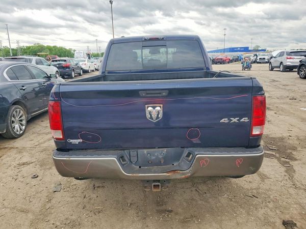2013 RAM 1500 SLT