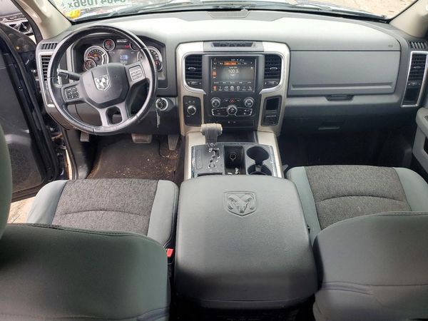 2013 RAM 1500 SLT