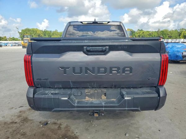 2024 TOYOTA TUNDRA SR5