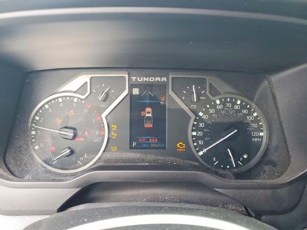 2024 TOYOTA TUNDRA SR5