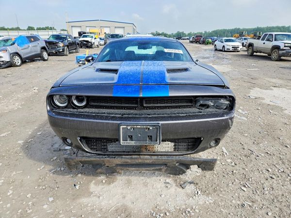 2017 DODGE CHALLENGER SXT