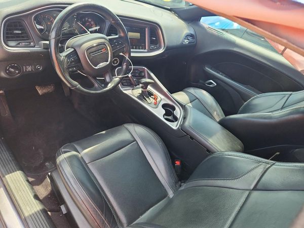 2017 DODGE CHALLENGER SXT