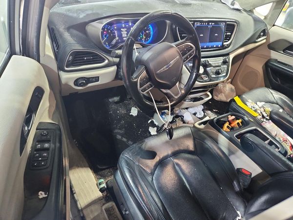 2021 CHRYSLER PACIFICA Touring L