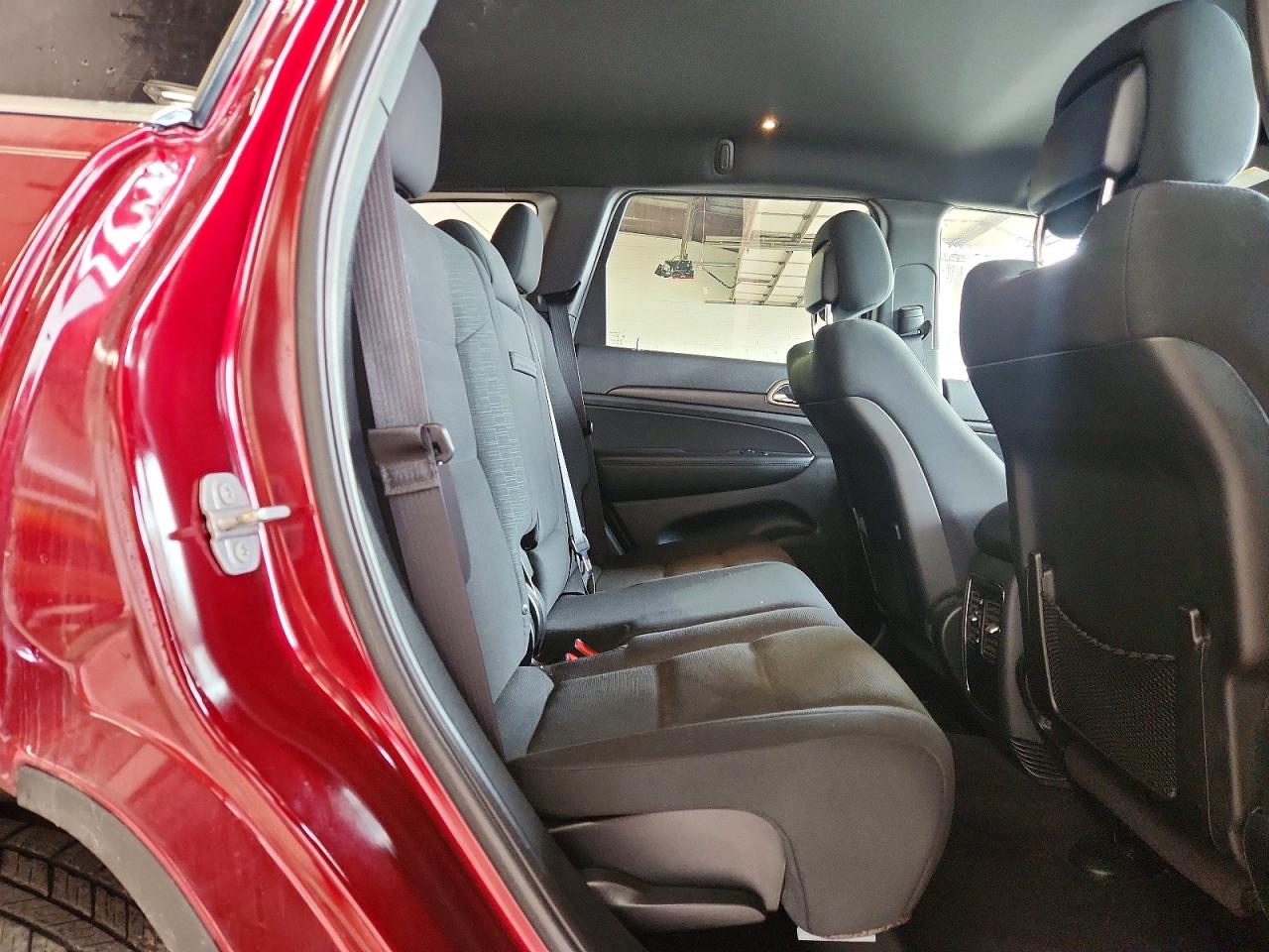 2017 JEEP GRAND CHEROKEE LAREDO 4X4