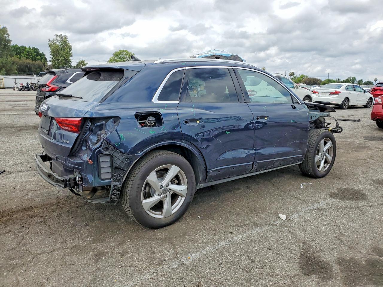 2020 AUDI Q3