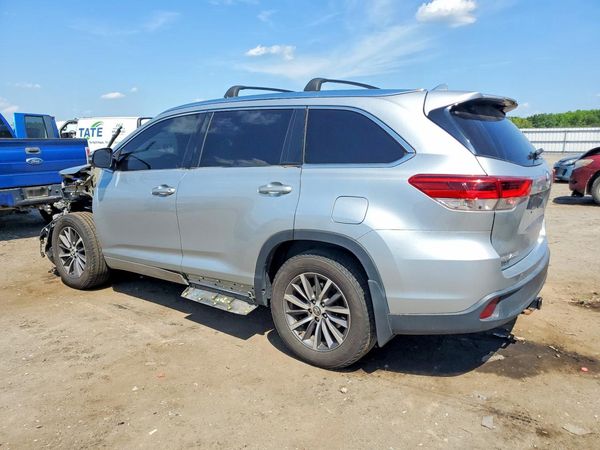 2017 TOYOTA HIGHLANDER SE/XLE