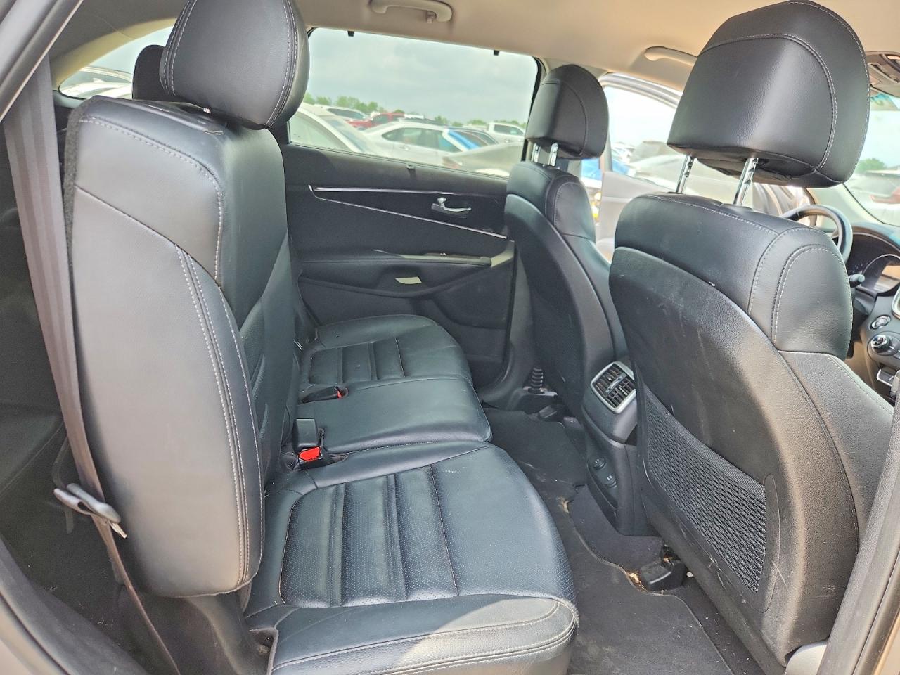 2017 KIA SORENTO EX