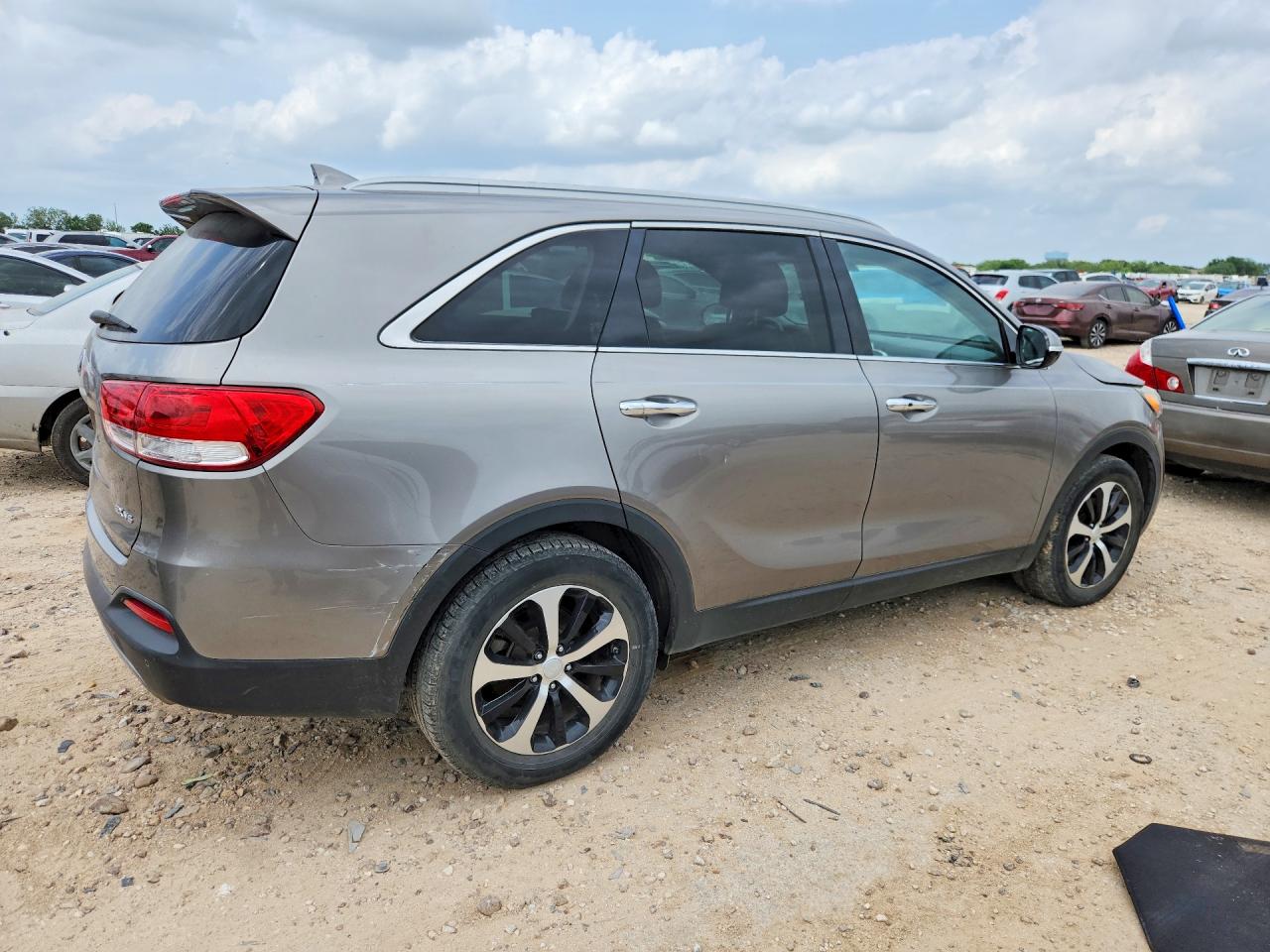 2017 KIA SORENTO EX