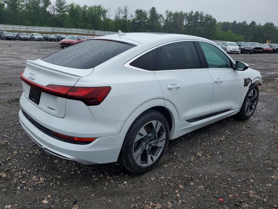 2021 AUDI E-TRON quattro Premium Plus