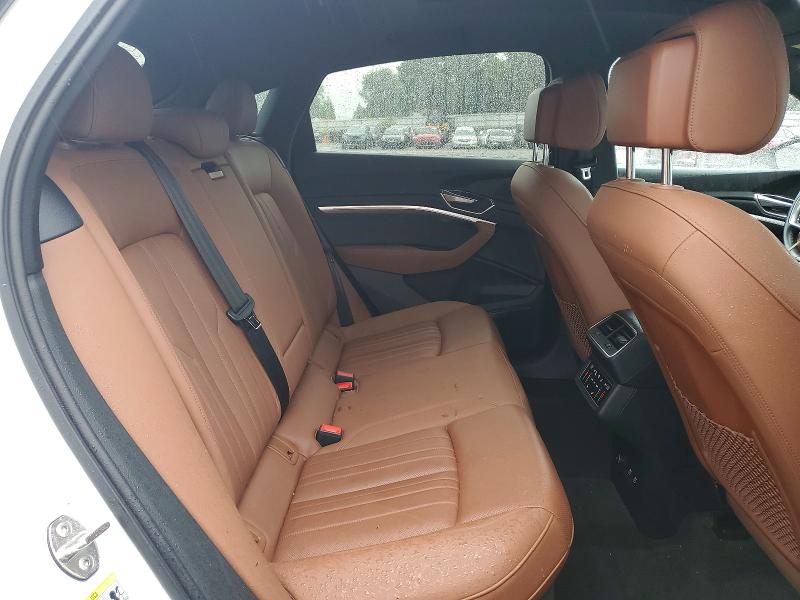 2021 AUDI E-TRON quattro Premium Plus
