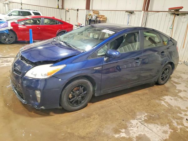 2014 TOYOTA PRIUS
