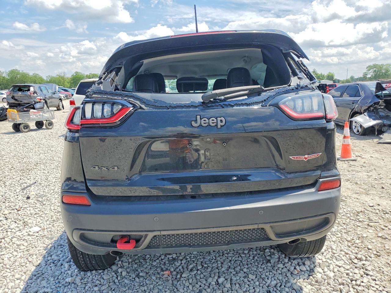 2019 JEEP CHEROKEE TRAILHAWK 4X4