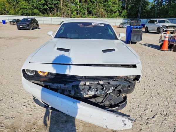 2019 DODGE CHALLENGER SXT